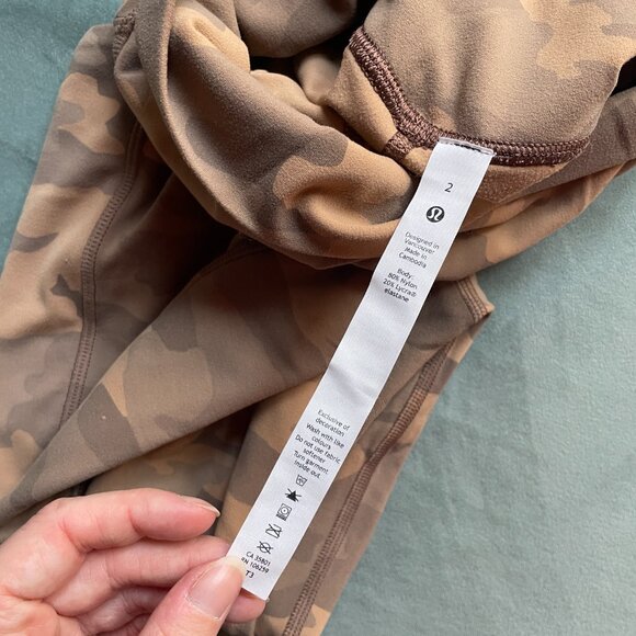 Size 2 Lululemon Align High-Rise Pant with Pockets 25" Heritage 365 Camo Beige - Picture 3 of 3
